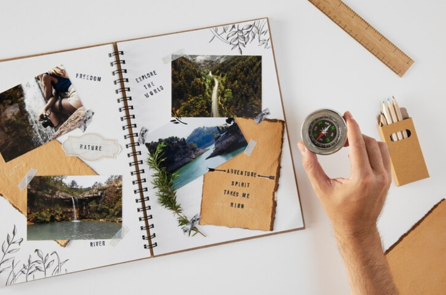 Membuat Scrapbook Digital Mengabadikan Kenangan Keluarga