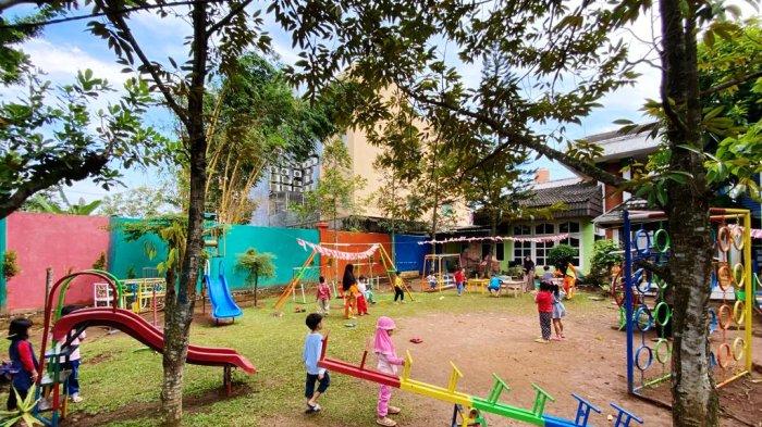 Aktivitas Anak di Rumah dan di Sekolah TK