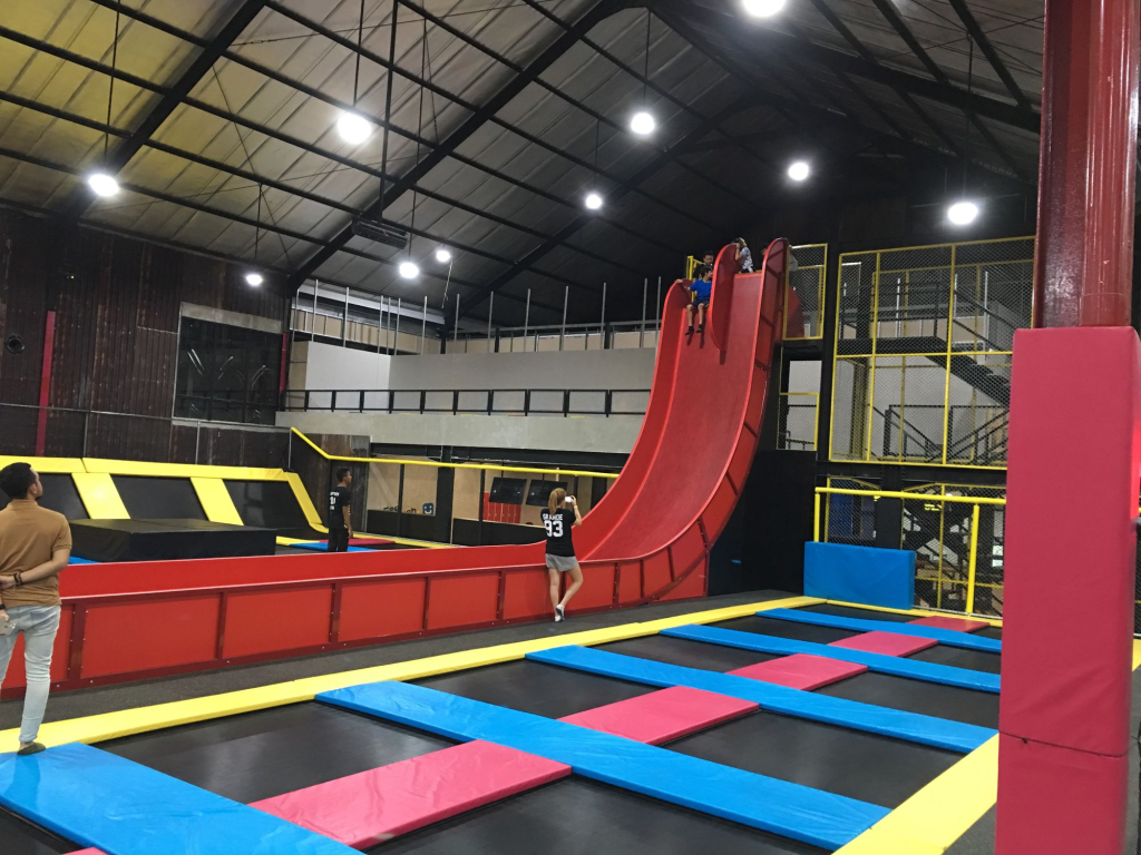 7 Indoor Trampoline Park Terbaik Jakarta 2026