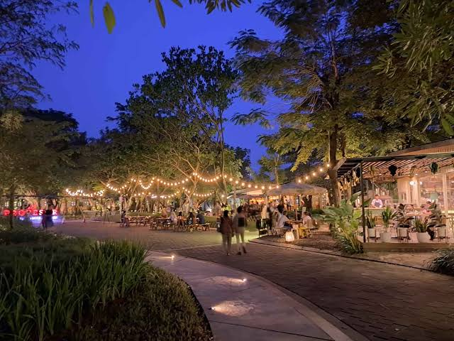Urban Forest Cipete: Playground Tersembunyi Jakarta Selatan dengan 5 Wahana Anti Bosan 6 Urban Forest Cipete: Playground Tersembunyi Jakarta Selatan dengan 5 Wahana Anti Bosan